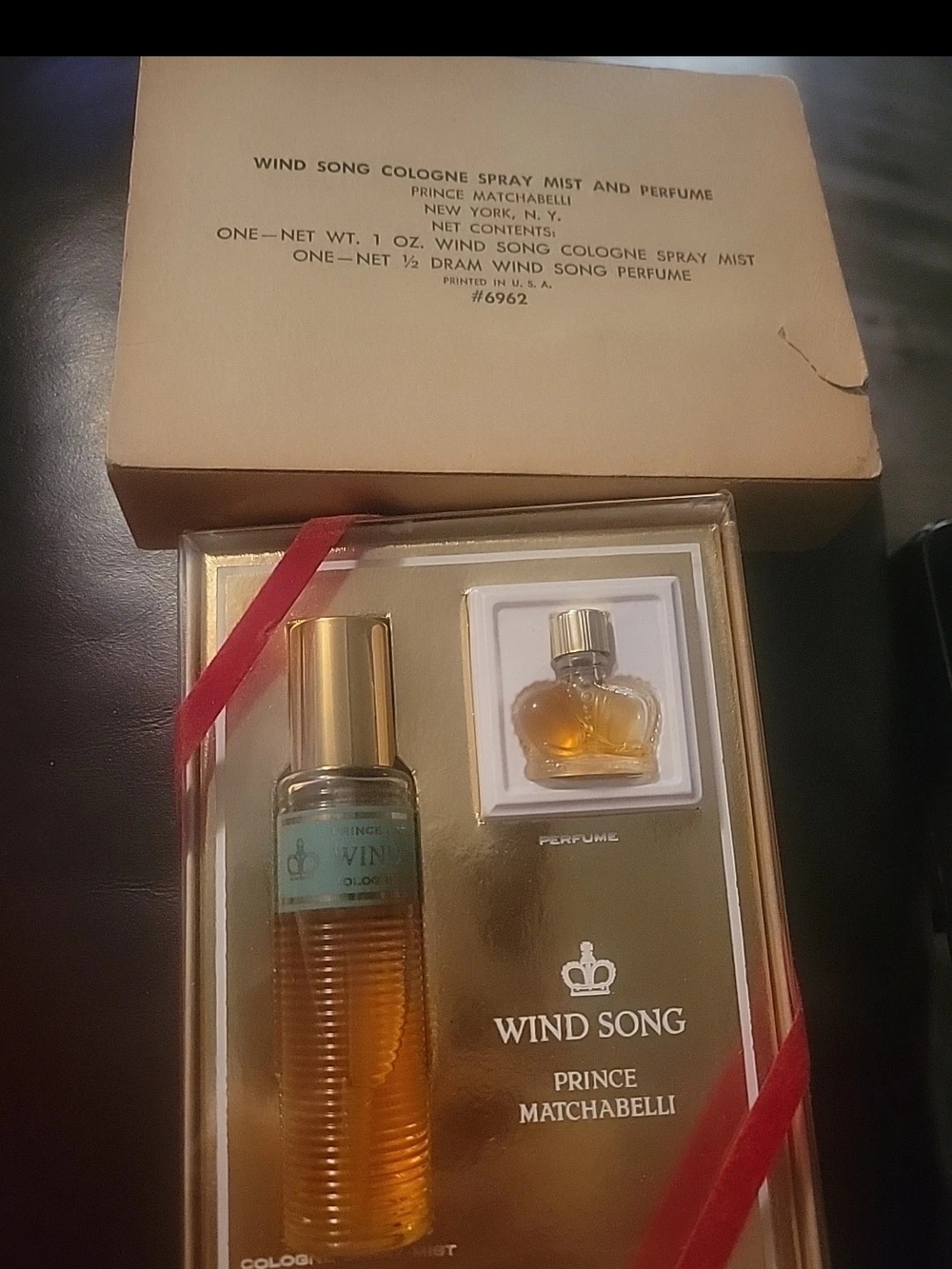 Vintage Wind Song by Women’s Cologne Spray  Gift Set